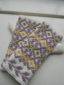 Autumn Diamonds Fingerless Mitts - Tutorial Part I